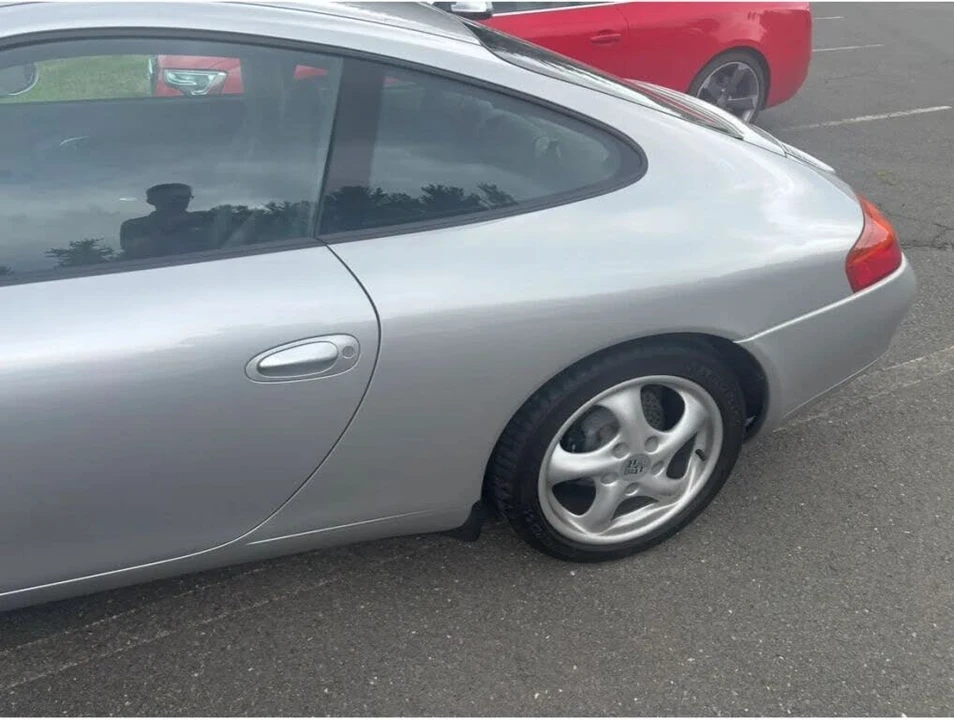 1999 Porsche 996 Carrera - Image 10 of 24
