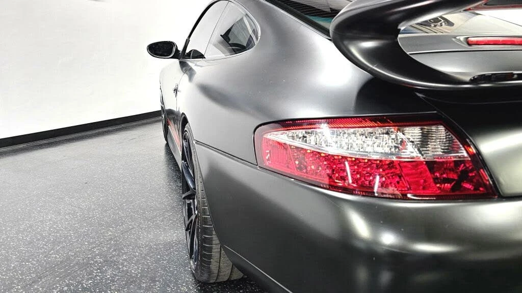 1999 Porsche 996 Carrera - Image 28 of 31