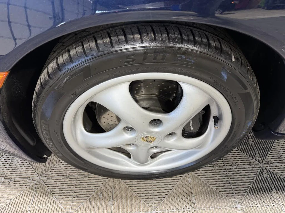 1999 Porsche 996 Carrera - Image 21 of 25