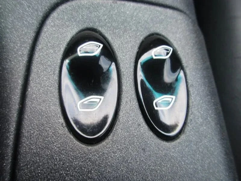 1999 Porsche 996 Carrera - Image 24 of 31