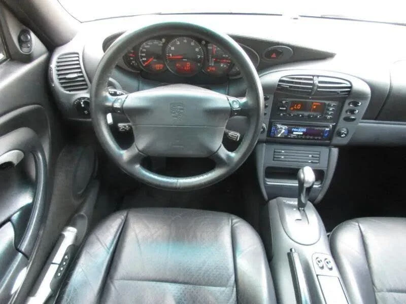 1999 Porsche 996 Carrera - Image 10 of 31