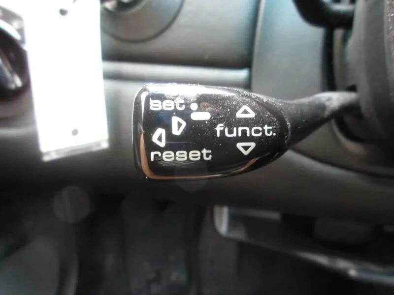 1999 Porsche 996 Carrera - Image 17 of 31