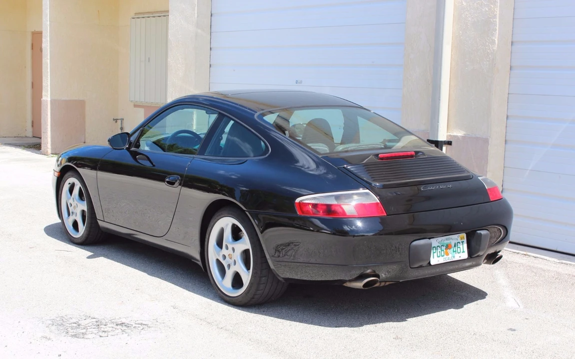 1999 Porsche 996 Carrera - Image 9 of 31
