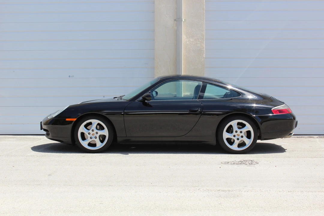 1999 Porsche 996 Carrera - Image 11 of 31