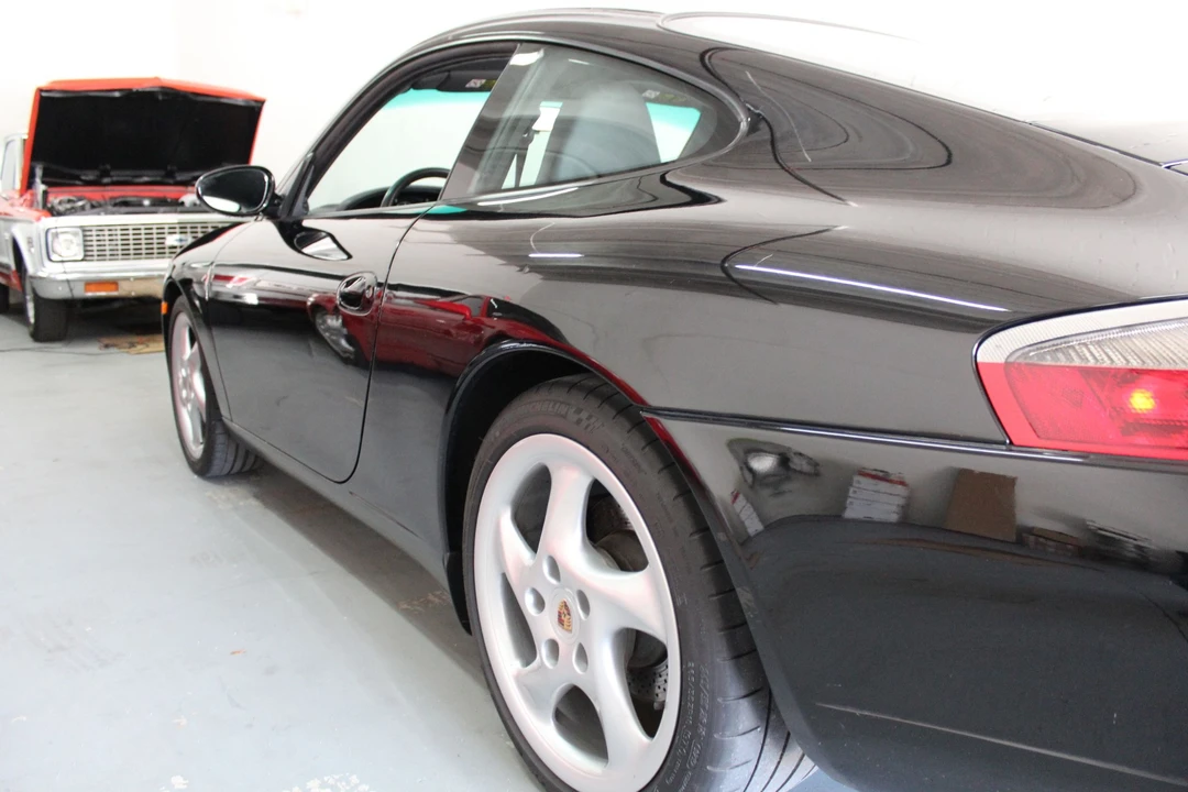 1999 Porsche 996 Carrera - Image 23 of 31
