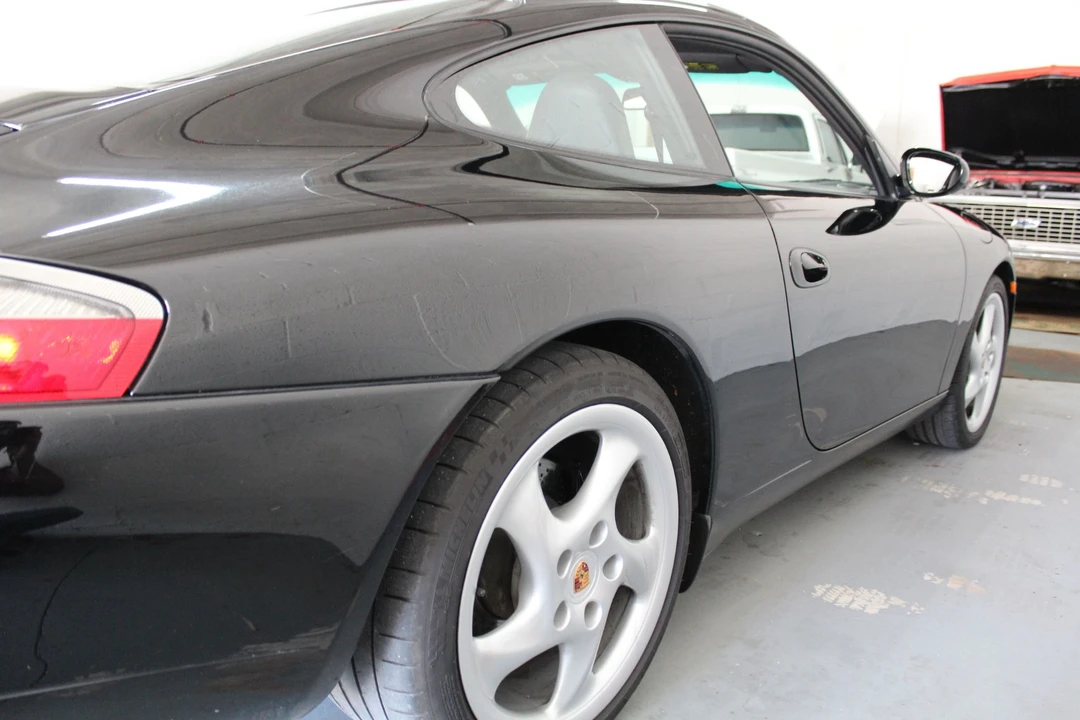 1999 Porsche 996 Carrera - Image 22 of 31