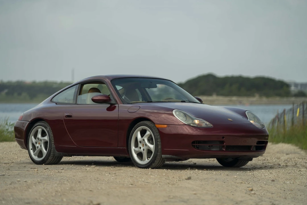 1999 Porsche 996 Carrera - Image 19 of 31