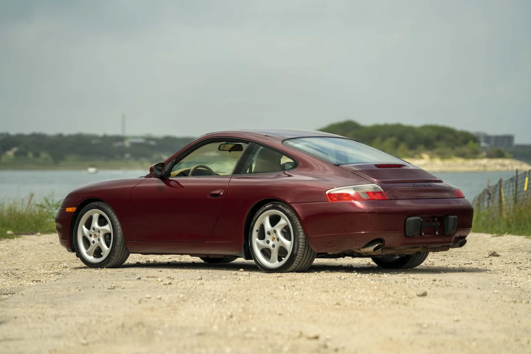 1999 Porsche 996 Carrera - Image 8 of 31