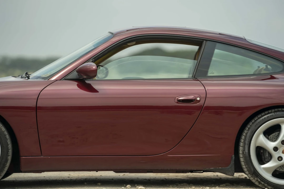 1999 Porsche 996 Carrera - Image 23 of 31