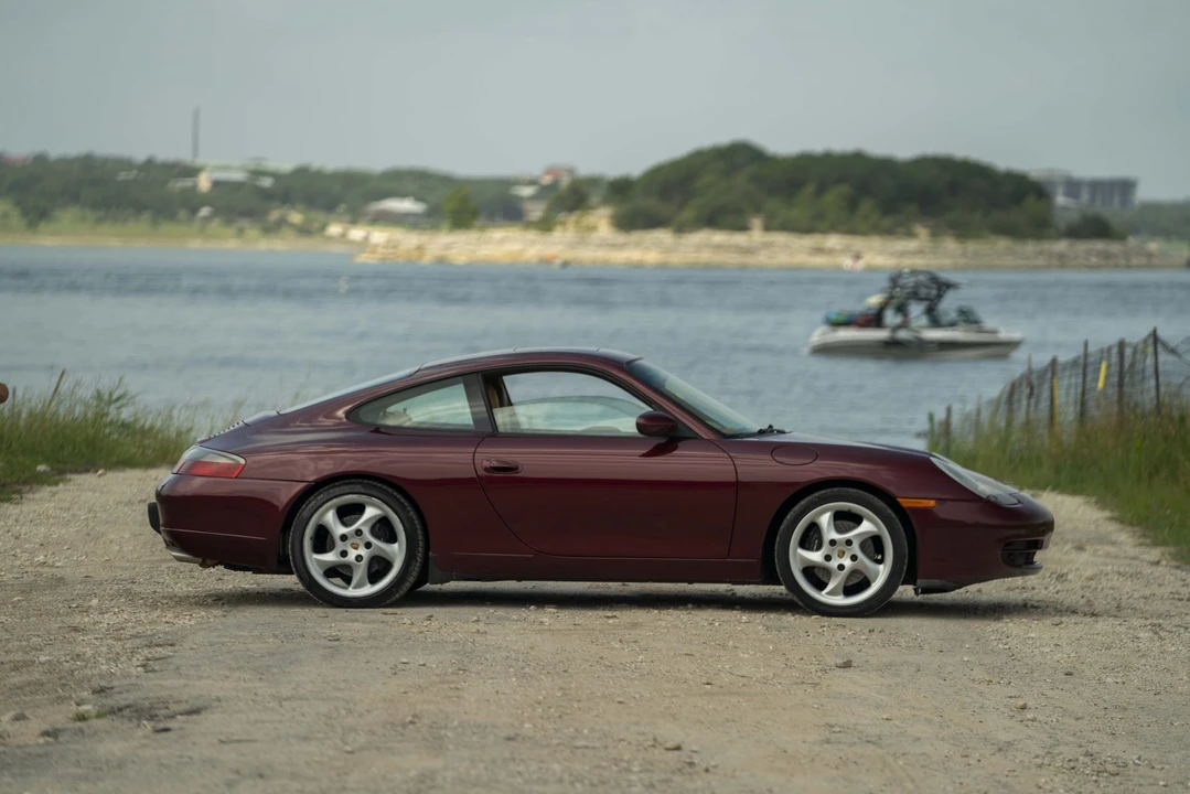 1999 Porsche 996 Carrera - Image 13 of 31