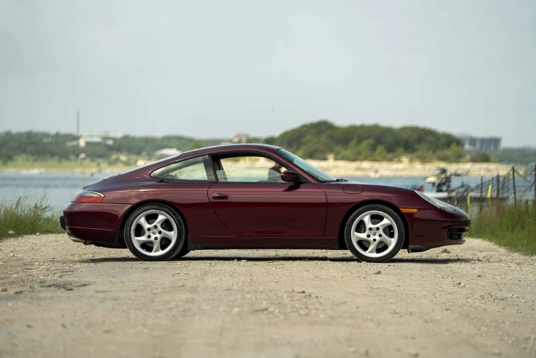 1999 Porsche 996 Carrera - Image 15 of 31