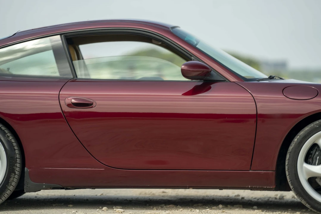 1999 Porsche 996 Carrera - Image 26 of 31