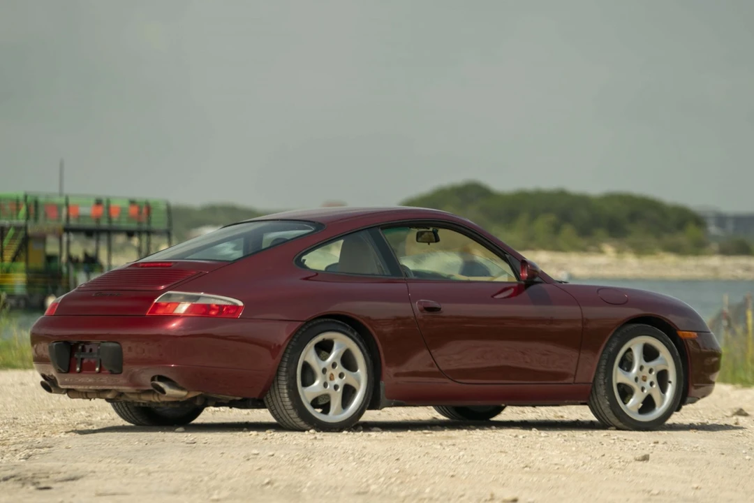 1999 Porsche 996 Carrera - Image 12 of 31