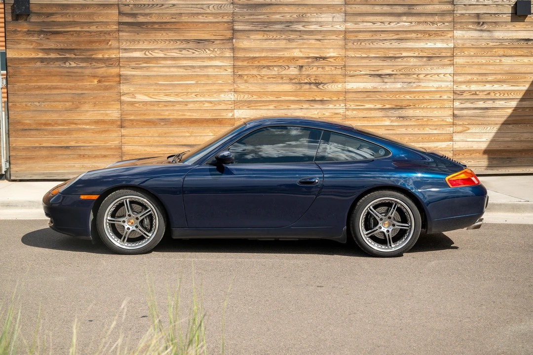 1999 Porsche 996 Carrera - Image 8 of 30