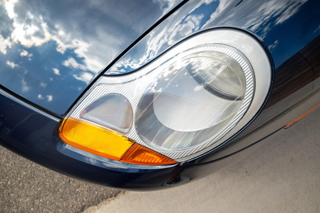 1999 Porsche 996 Carrera - Image 24 of 30