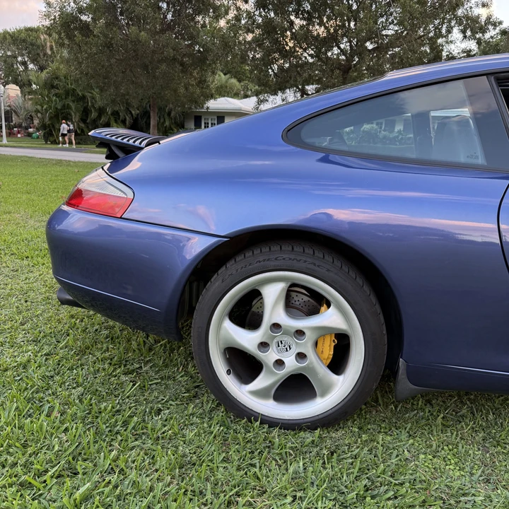 1999 Porsche 996 Carrera - Image 24 of 31