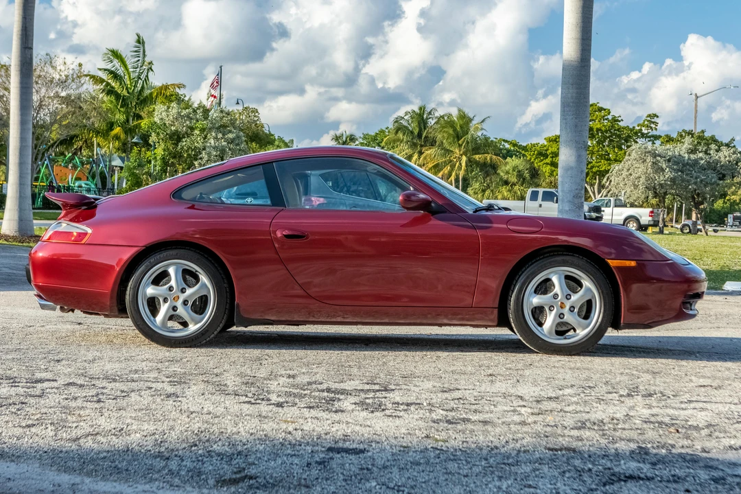 1999 Porsche 996 Carrera - Image 12 of 31