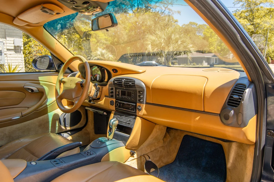 1999 Porsche 996 Carrera - Image 29 of 31