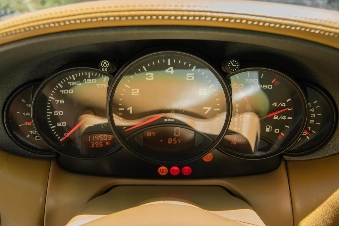 1999 Porsche 996 Carrera - Image 20 of 31