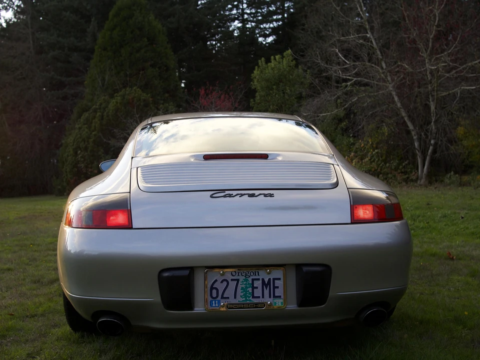 1999 Porsche 996 Carrera - Image 25 of 31