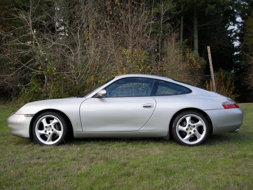 1999 Porsche 996 Carrera - Image 9 of 31