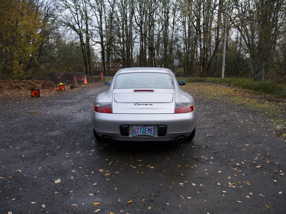 1999 Porsche 996 Carrera - Image 24 of 31