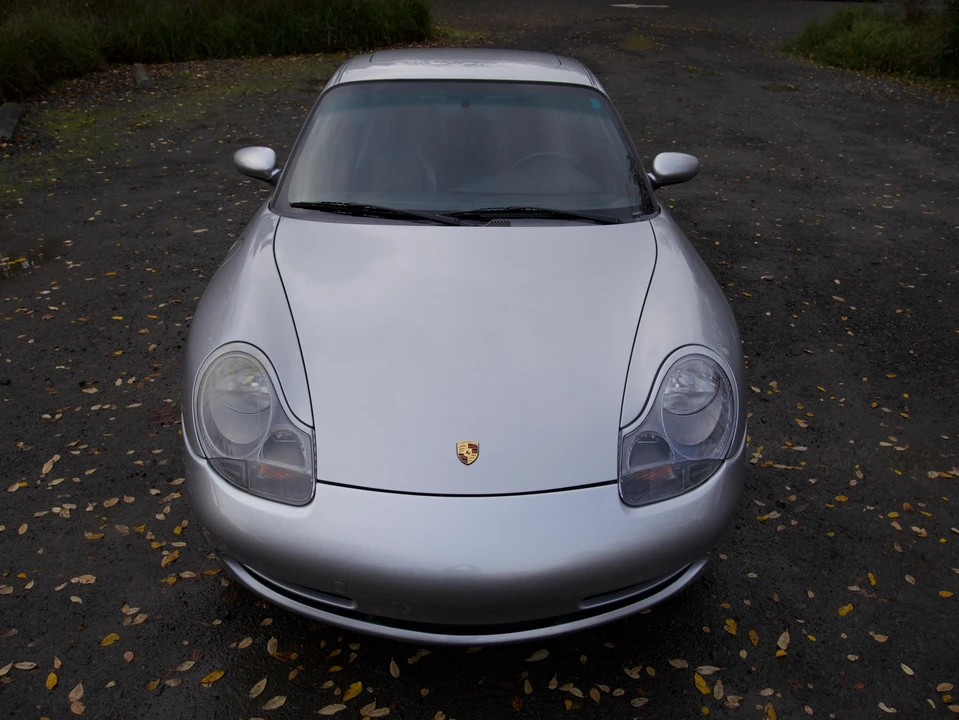 1999 Porsche 996 Carrera - Image 15 of 31