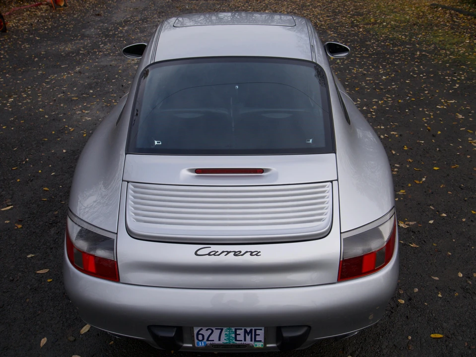 1999 Porsche 996 Carrera - Image 27 of 31