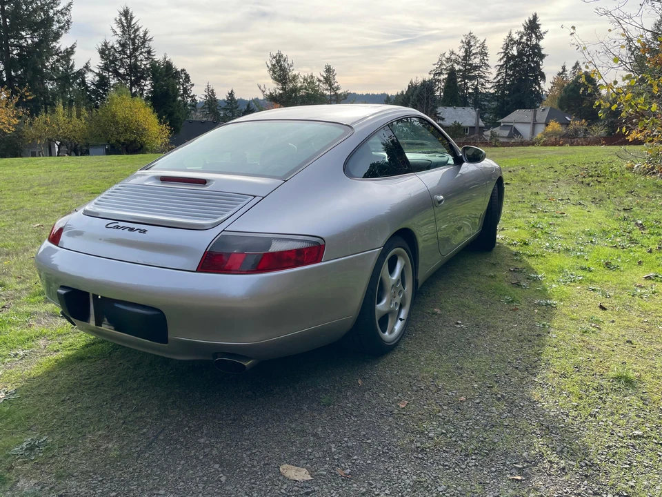 1999 Porsche 996 Carrera - Image 11 of 31