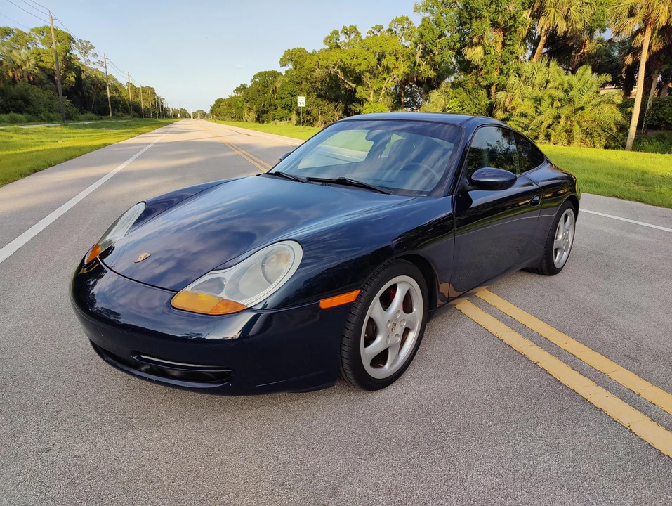 1999 Porsche 996 Carrera - Image 11 of 31