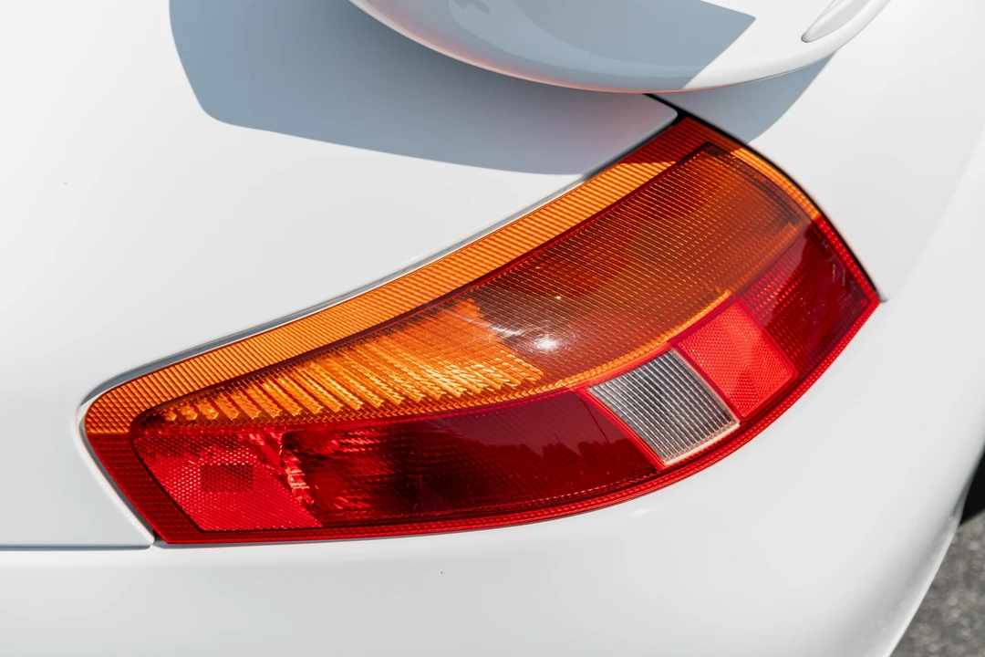 1999 Porsche 996 Carrera - Image 18 of 31