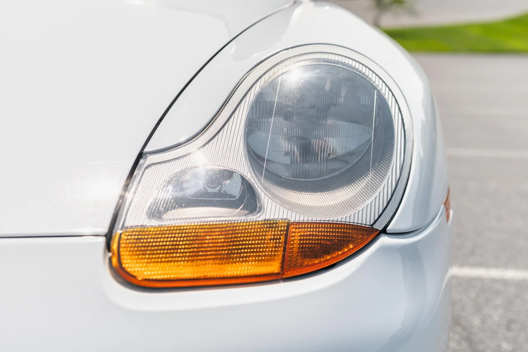1999 Porsche 996 Carrera - Image 14 of 31