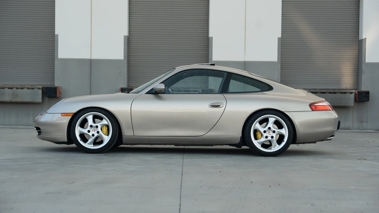 1999 Porsche 996 Carrera - Image 15 of 31
