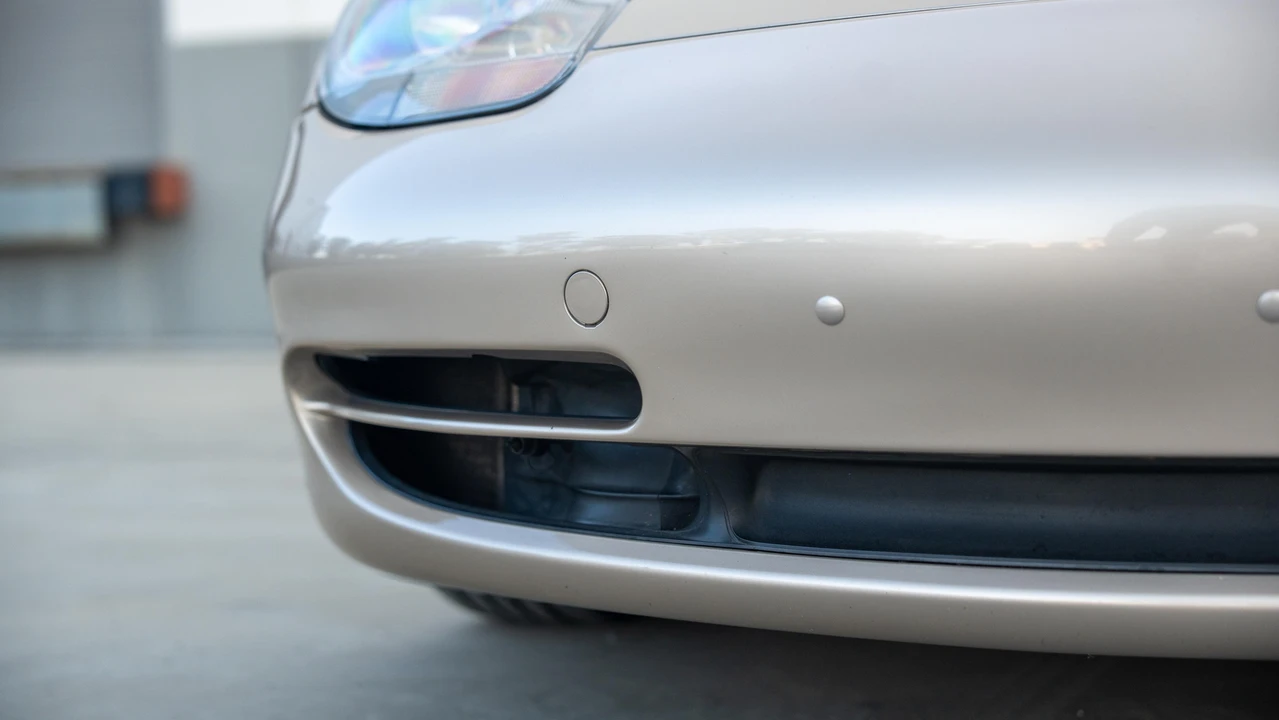 1999 Porsche 996 Carrera - Image 28 of 31