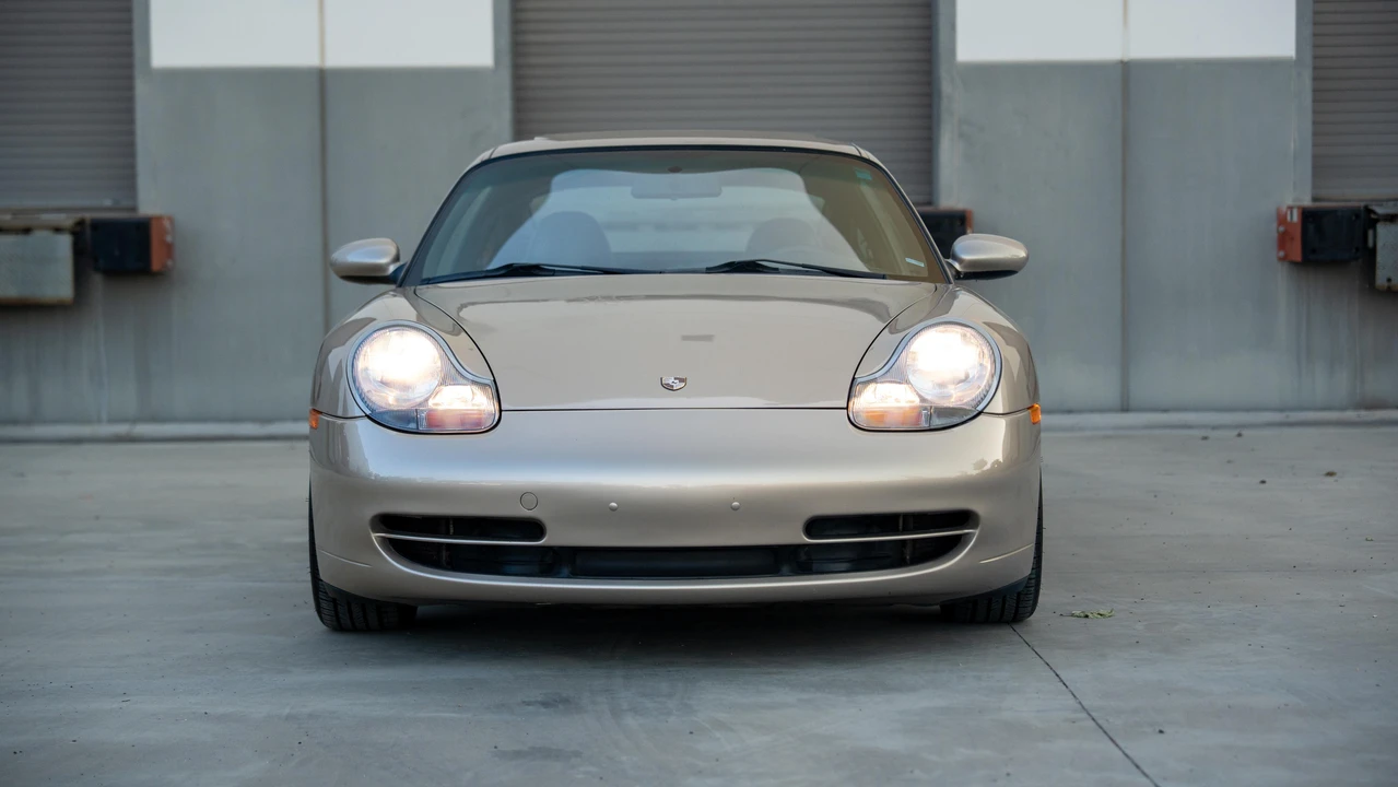 1999 Porsche 996 Carrera - Image 9 of 31