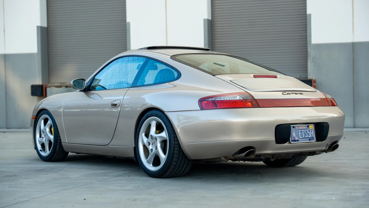 1999 Porsche 996 Carrera - Image 16 of 31