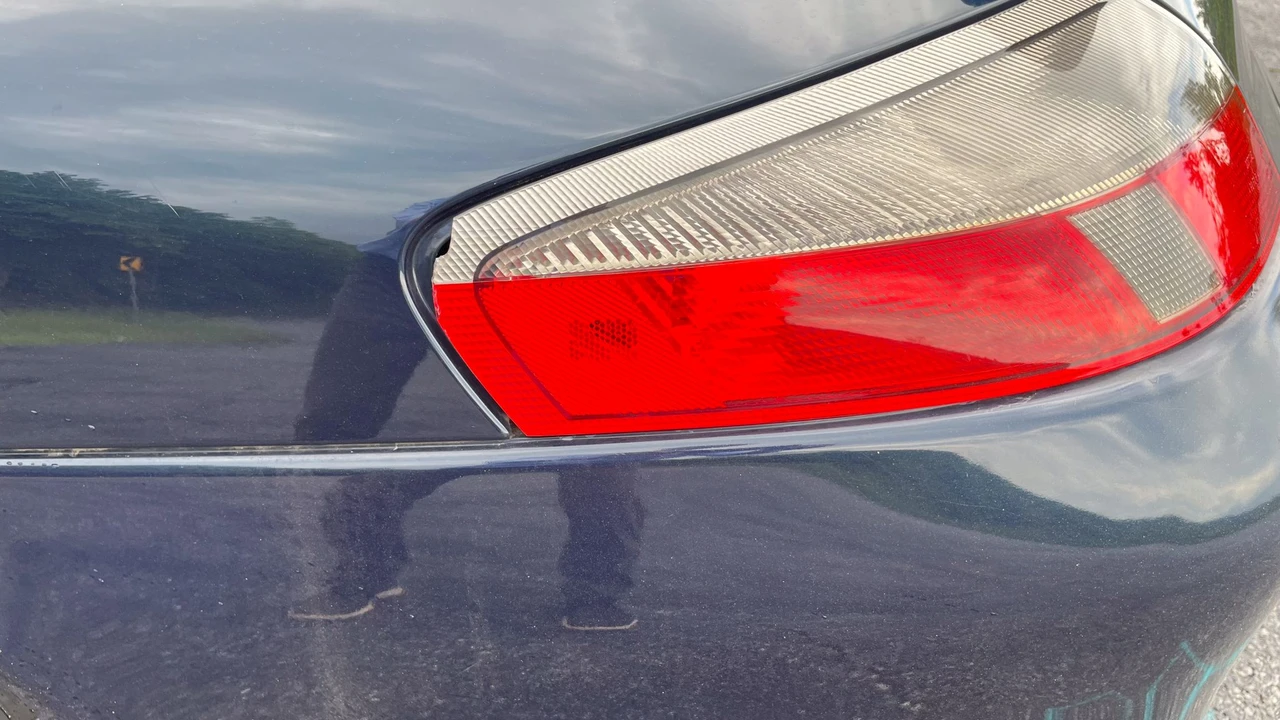 1999 Porsche 996 Carrera - Image 27 of 31