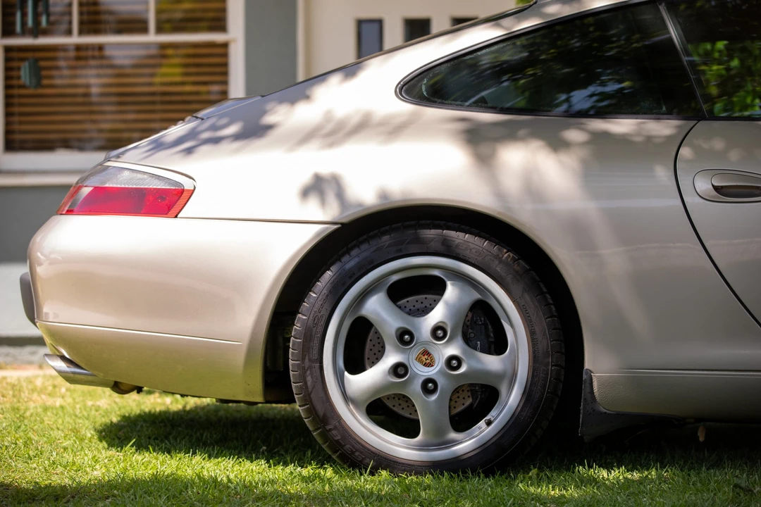 1999 Porsche 996 Carrera - Image 19 of 31