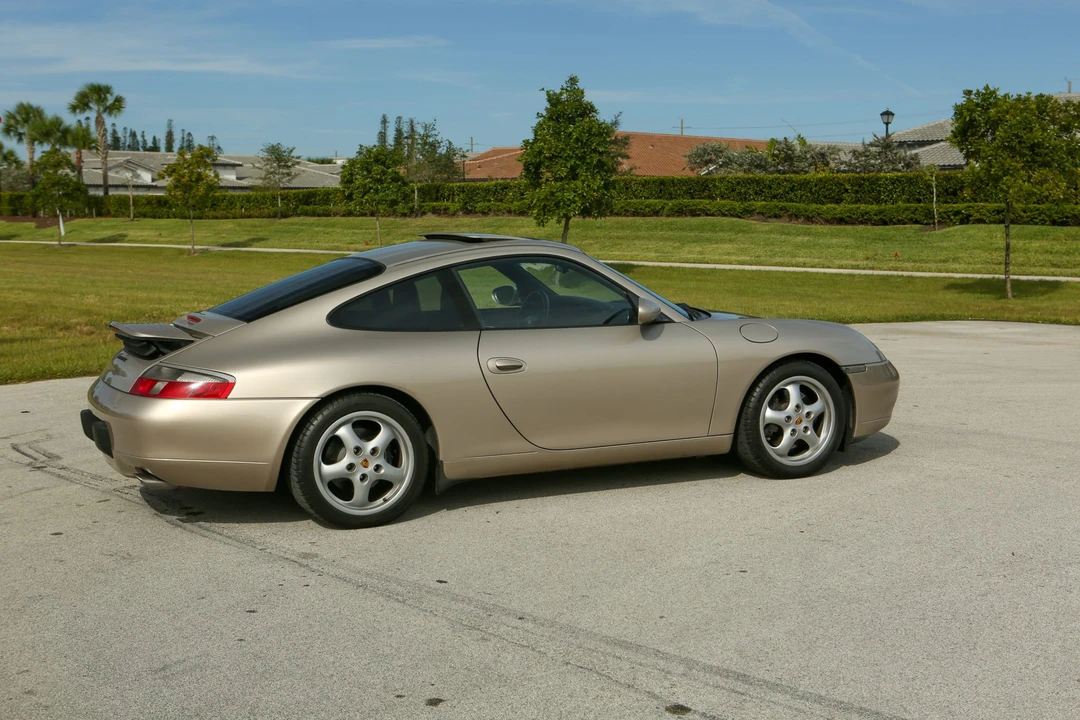 1999 Porsche 996 Carrera - Image 25 of 31