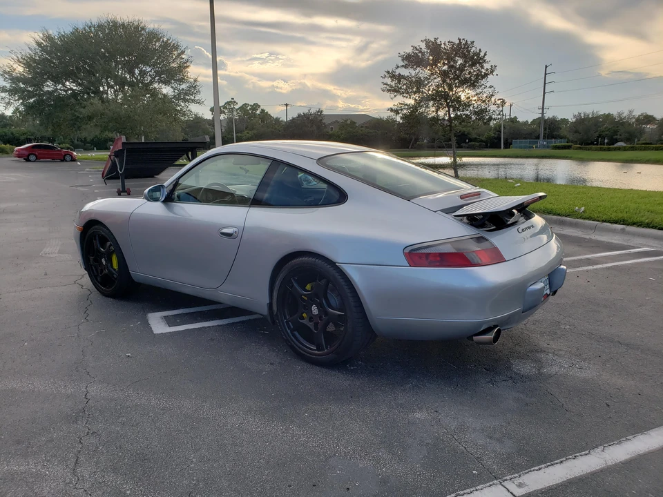 1999 Porsche 996 Carrera - Image 9 of 31
