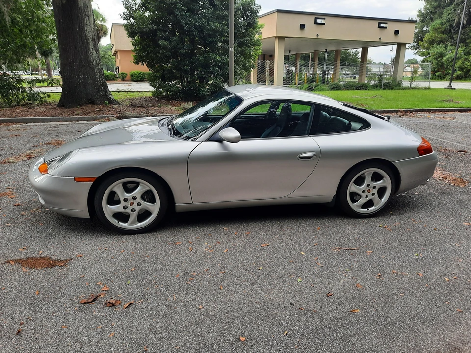 1999 Porsche 996 Carrera - Image 12 of 31
