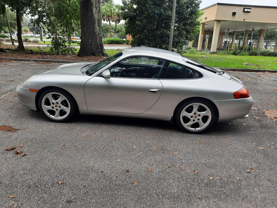 1999 Porsche 996 Carrera - Image 14 of 31