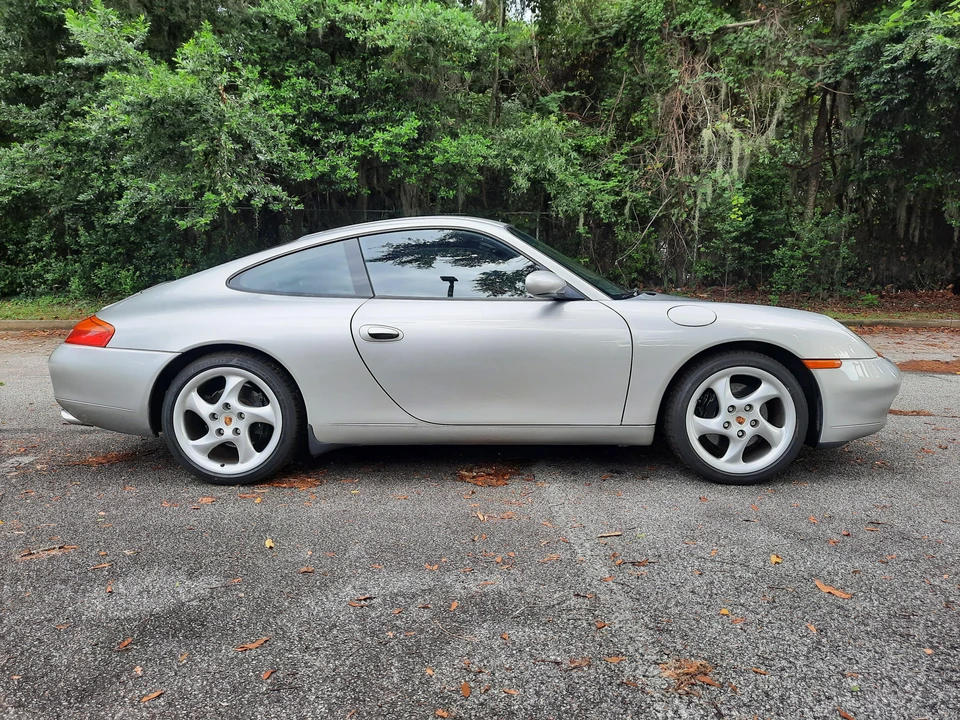 1999 Porsche 996 Carrera - Image 27 of 31