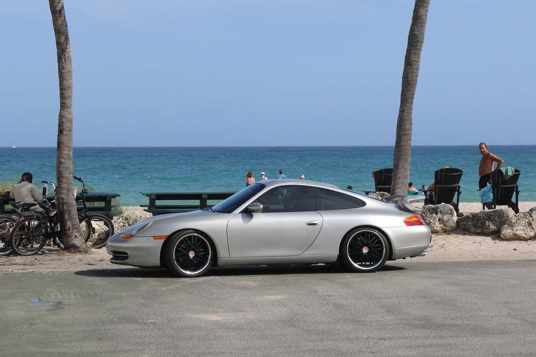 1999 Porsche 996 Carrera - Image 6 of 23