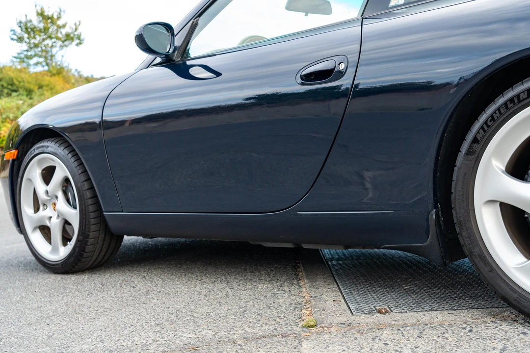 1999 Porsche 996 Carrera - Image 21 of 31
