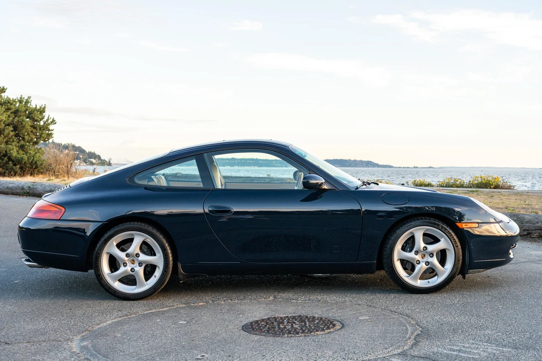 1999 Porsche 996 Carrera - Image 10 of 31