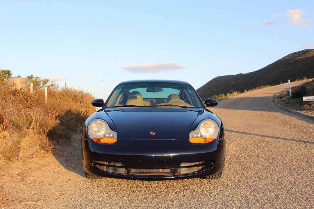 1999 Porsche 996 Carrera - Image 10 of 31