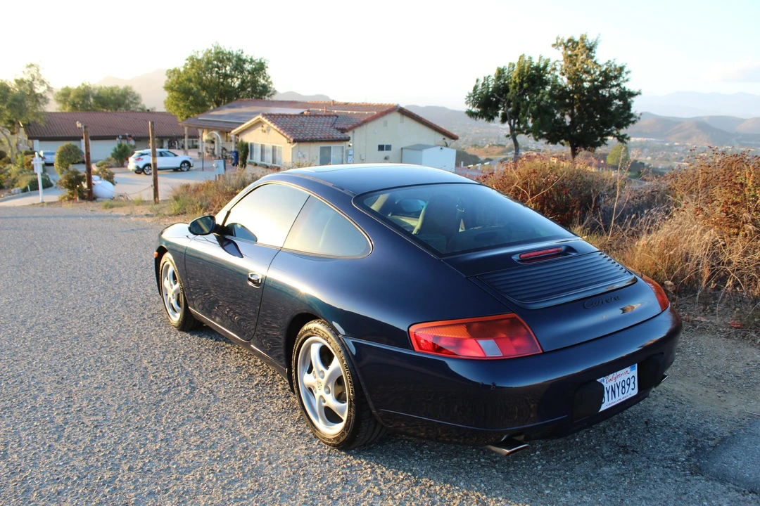 1999 Porsche 996 Carrera - Image 27 of 31