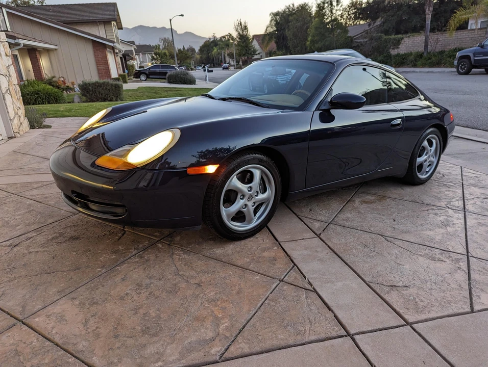 1999 Porsche 996 Carrera - Image 30 of 31