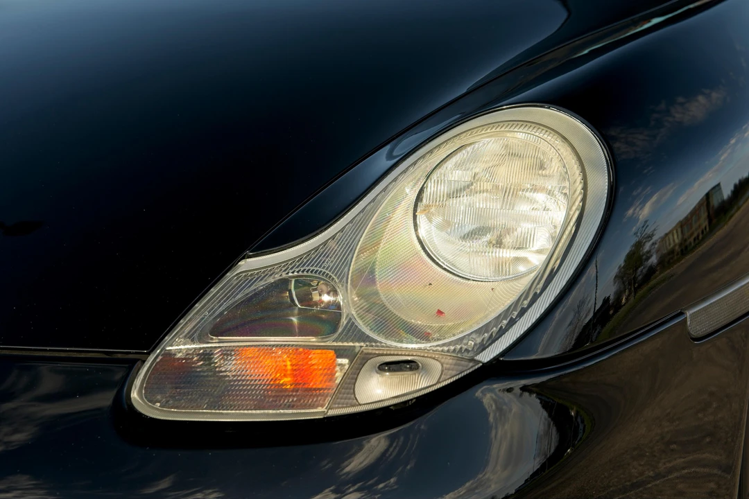 1999 Porsche 996 Carrera - Image 22 of 31